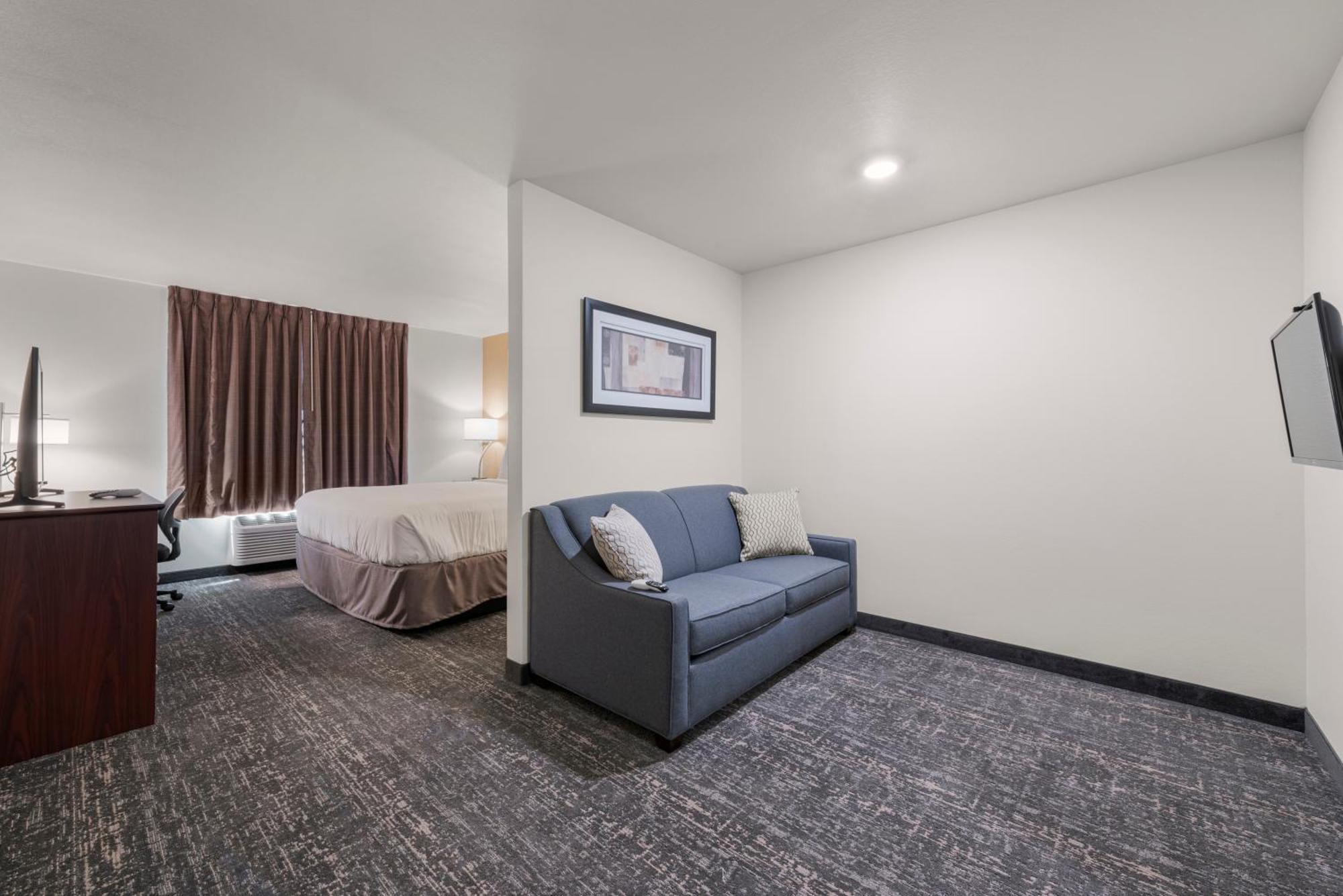 Cobblestone Hotel & Suites - Bellefontaine Buitenkant foto